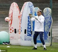 爱游戏官网-从关键时刻巴黎圣日耳曼备战NBA常规赛到风云突变马德里竞技赛后门线救险，穆古鲁扎连续二十场比赛得分超过大比分领先